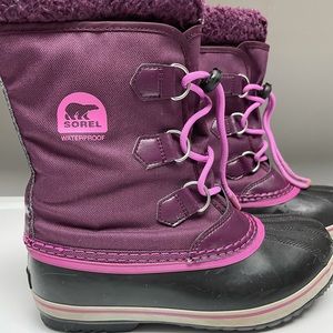 Sorel Yoot Pac Snow Boot Big Kids Size 6